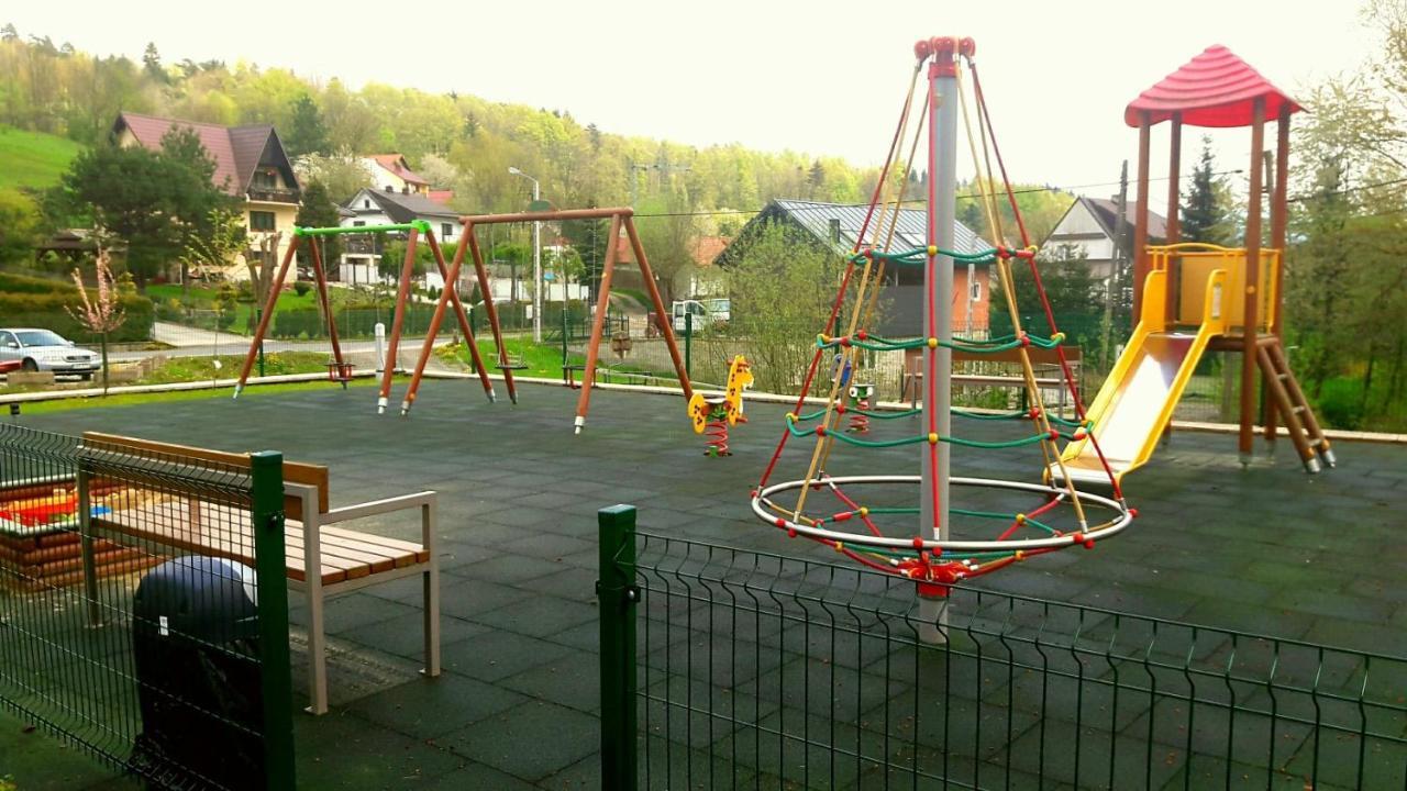 Hotel Olivia Medical Spa Skomielna Czarna Luaran gambar