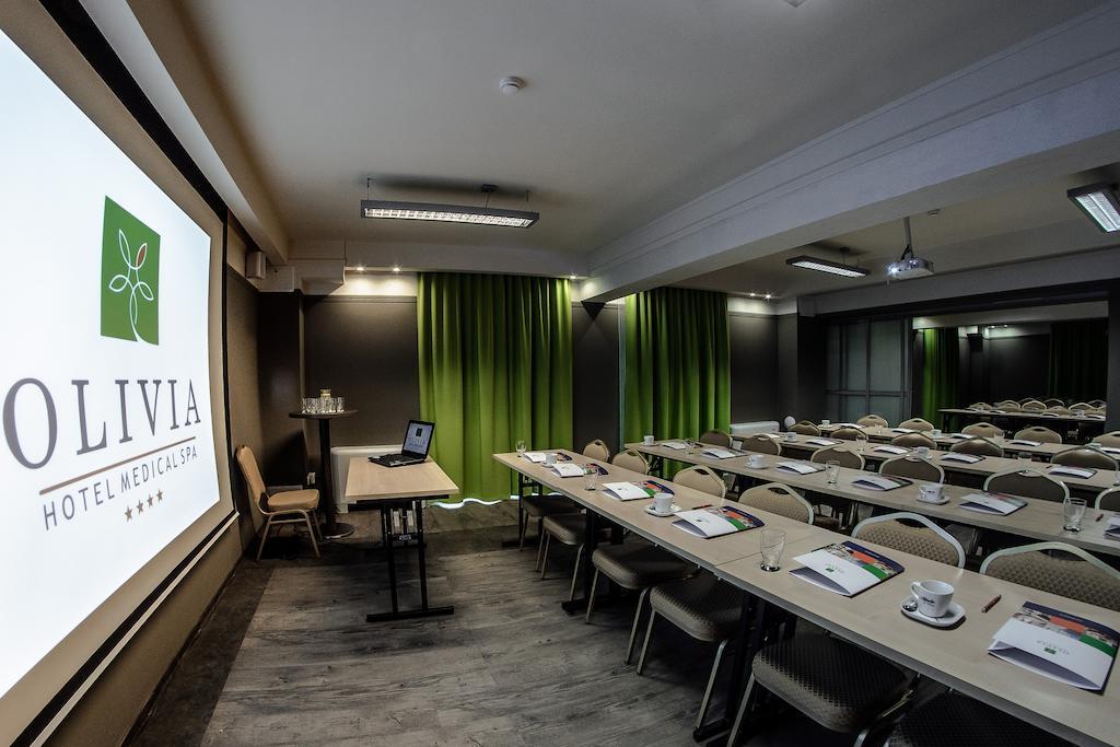 Hotel Olivia Medical Spa Skomielna Czarna Luaran gambar