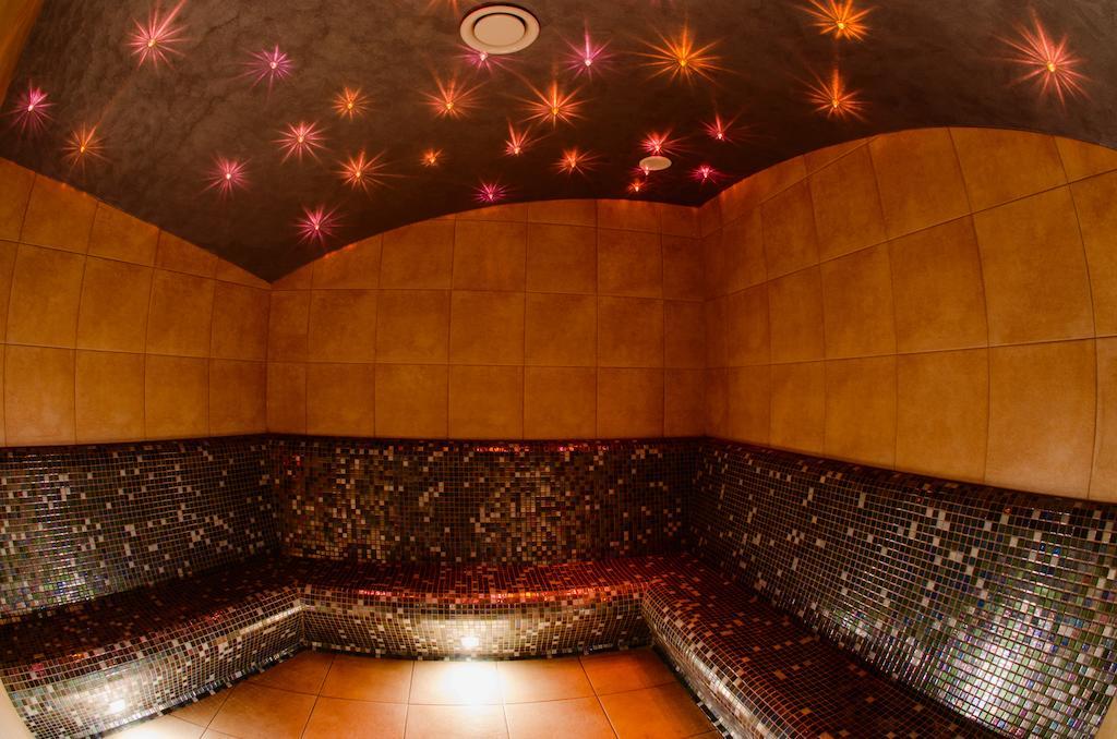 Hotel Olivia Medical Spa Skomielna Czarna Luaran gambar